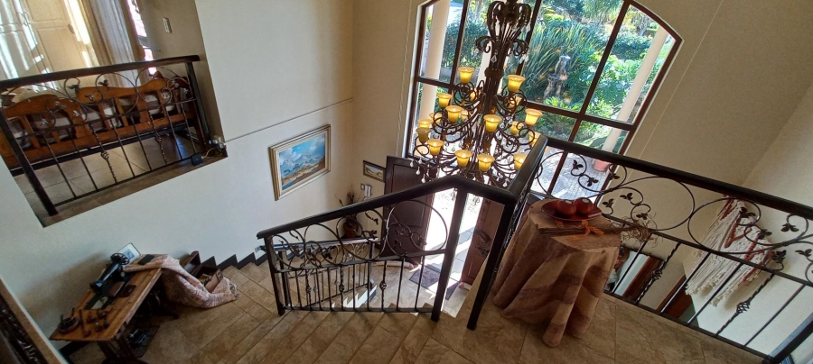 4 Bedroom Property for Sale in Hartenbos Heuwels Western Cape